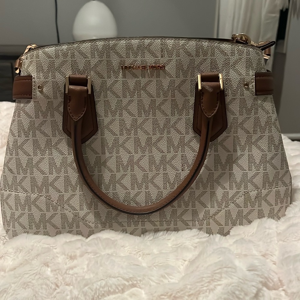 Micheal Kors bag